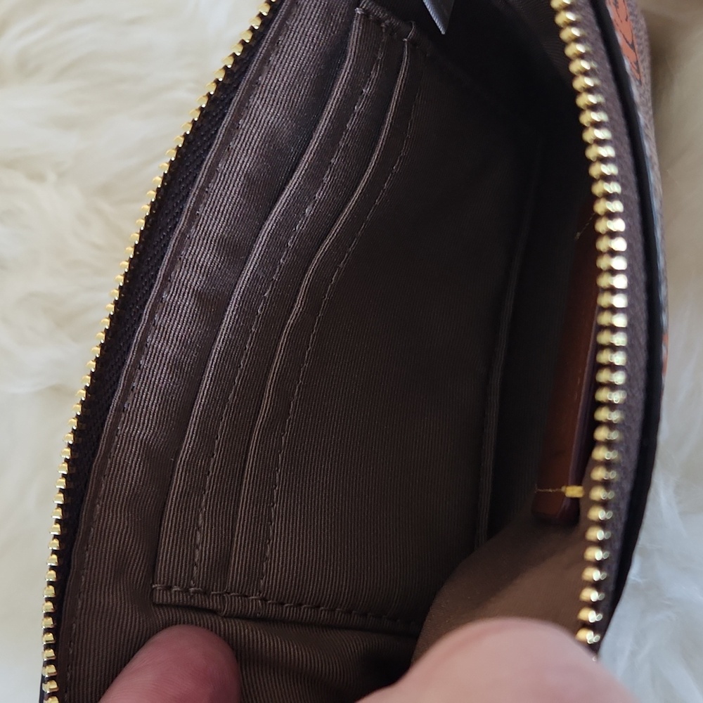 Adorable NWT Coach Halloween Pumpkin Signature Corner Zip Wristlet Wallet 🧡🎃🖤 - Picture 10 of 16